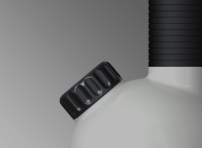 Cette image montre une partie du design d'IGGI, un produit de la gamme Laurastar. Elle représente à la fois l'ergonomie et le design primé des produits Laurastar.